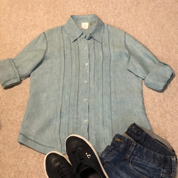 dbLIFE Tops - dbLIFE linen eyelet button down shirt